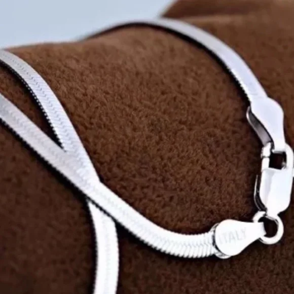 NEW “20” 925 STERLING SILVER SNAKE FLATE NECKLACE, NICE NECKLACE, CUTE NECKLACE - Picture 4 of 7